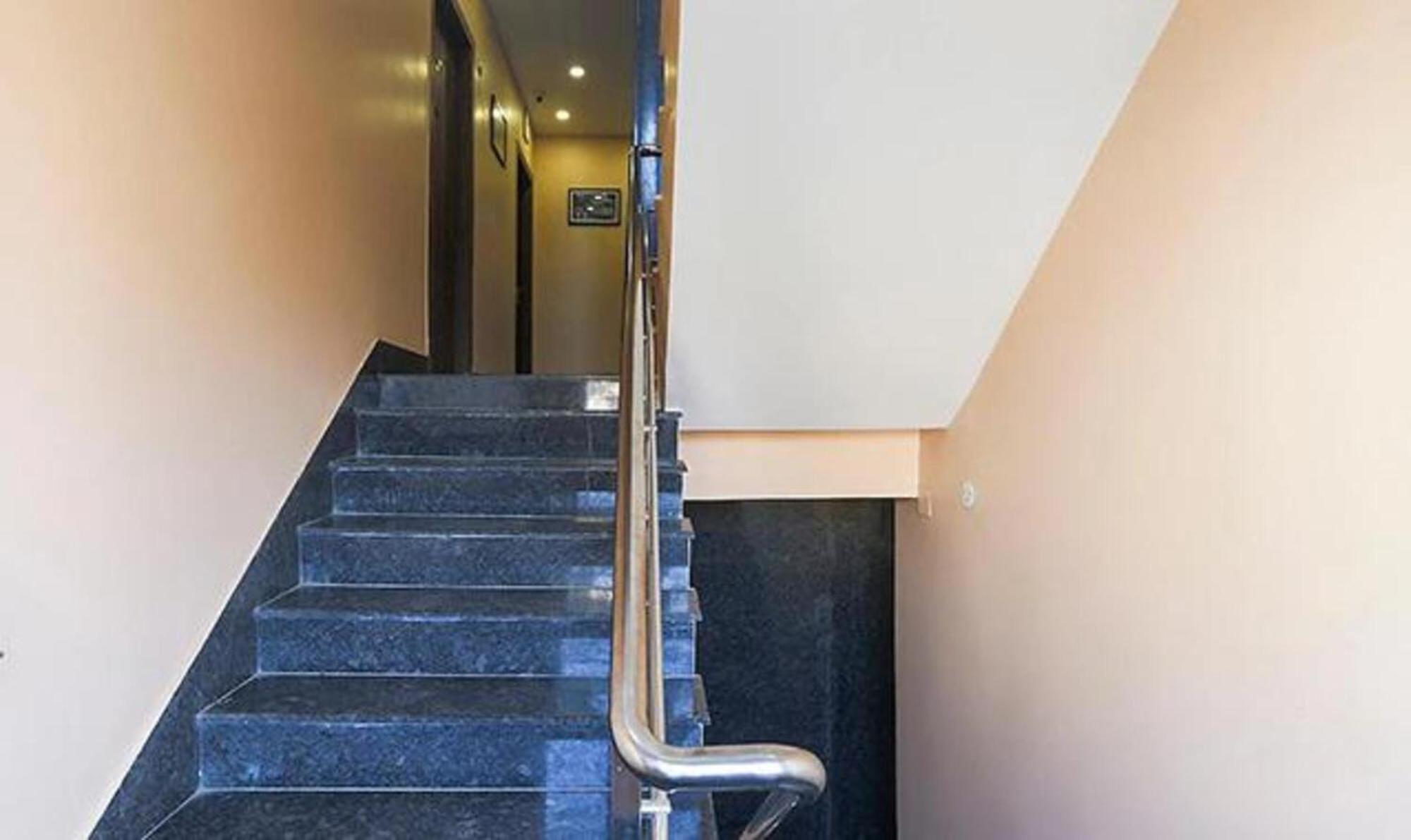Fabhotel Aspiring Inn Jādabpur Екстериор снимка