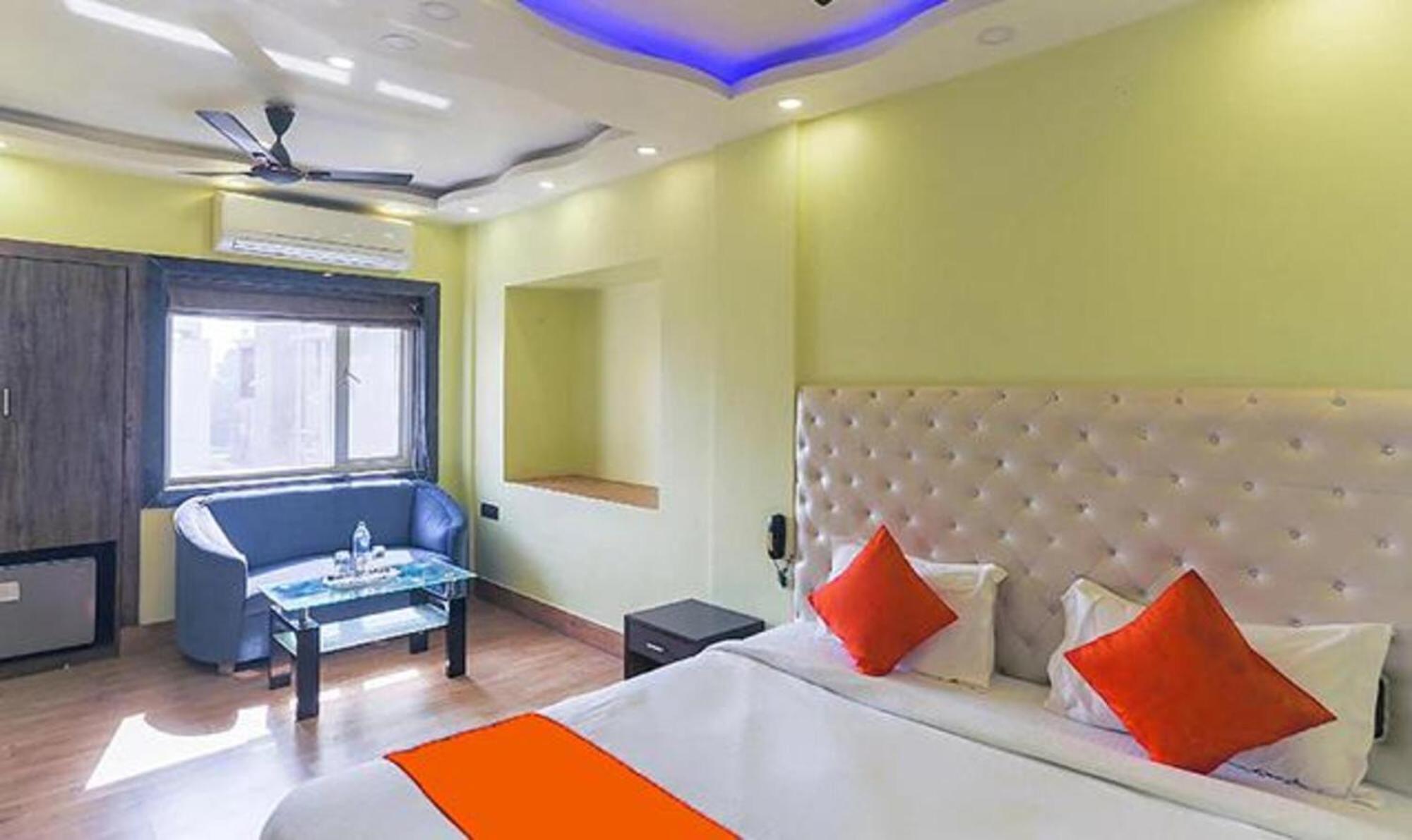 Fabhotel Aspiring Inn Jādabpur Екстериор снимка