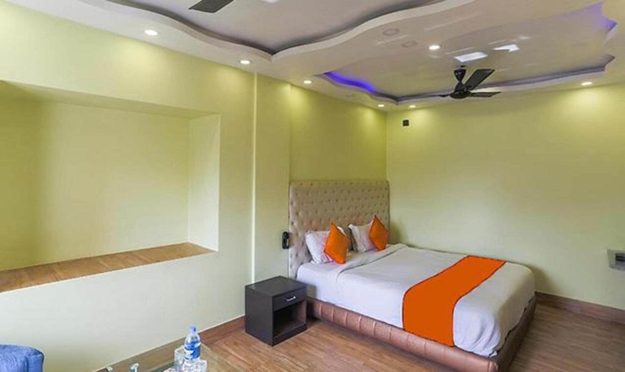 Fabhotel Aspiring Inn Jādabpur Екстериор снимка