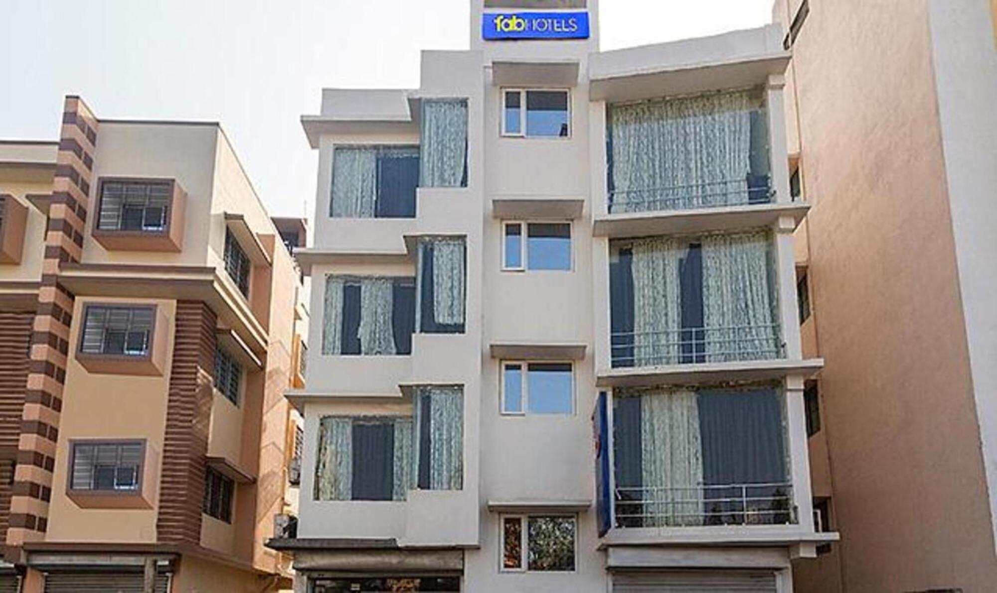 Fabhotel Aspiring Inn Jādabpur Екстериор снимка